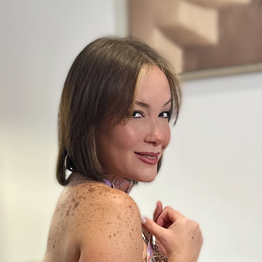 Paola Guerra portrait