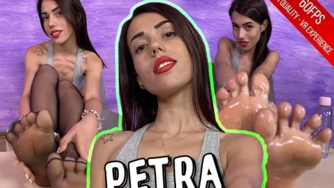 Petra's Oily Nylon Feet: Brunette Babe Teases in VR