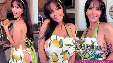 Catalina Cruz - Morning Squeeze with Busty MILF in Kinky Apron