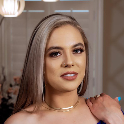 Lana Analise portrait