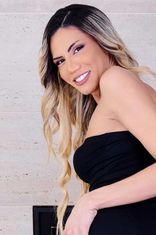 Isabella Fiorella portrait